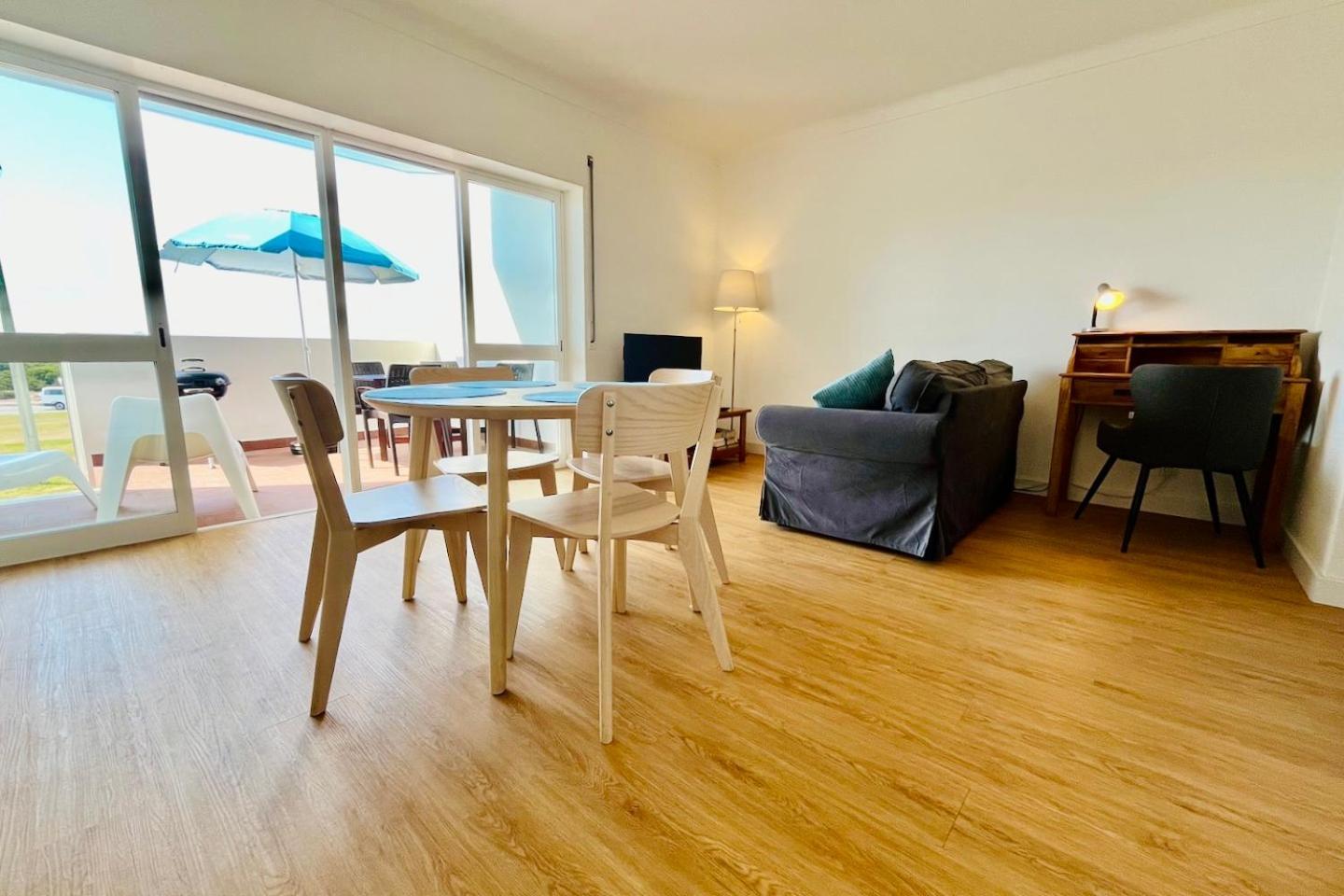 Apartamento Luciana - Beachside, Balcony, Sunset View Ferrel  Exteriör bild